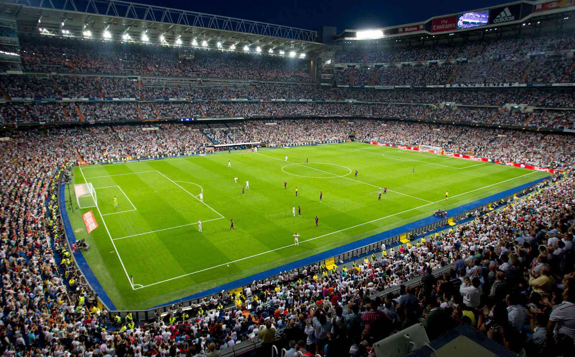 看球聊球两不误，山猫体育直播打造球迷专属互动社区